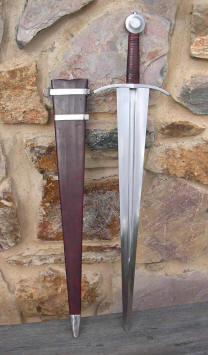 Cut and thrust hollow ground sword